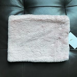 NWT H&M Faux Fur Neck Collar